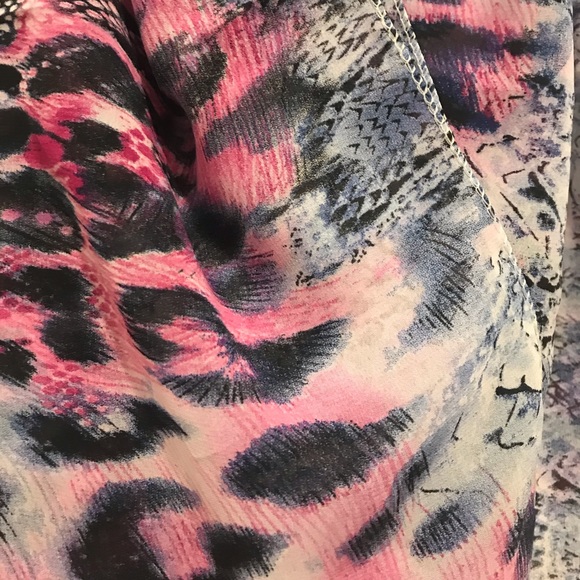 Pink Animal Pattern Scarf - Picture 2 of 3